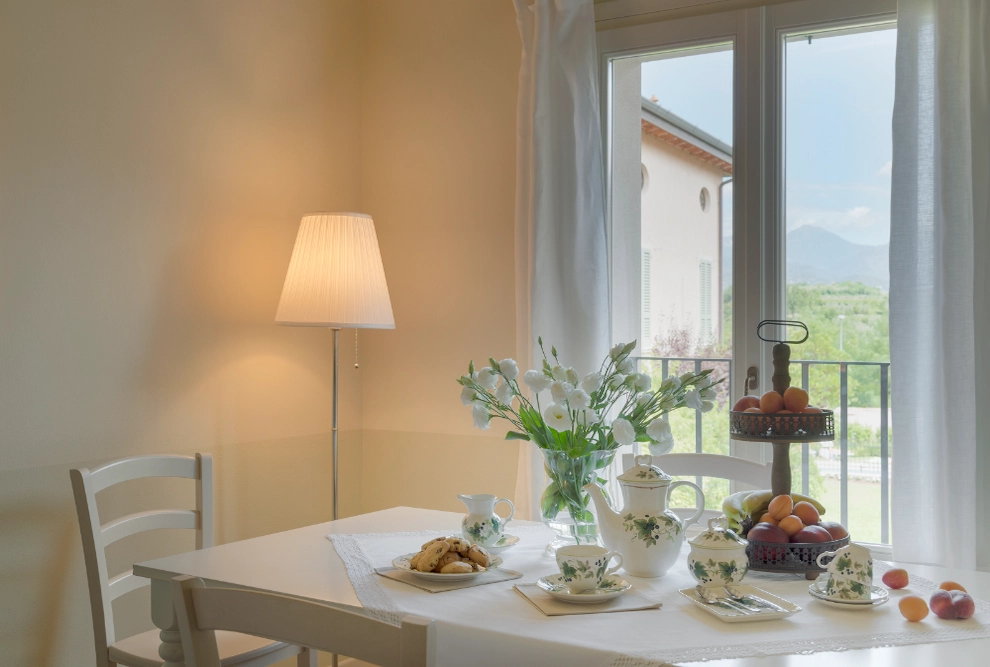 Breakfast set up in the living area of the one-bedroom apartment at Palazzo Scolari, Polpenazze, for a relaxing start to the day at Lake Garda.